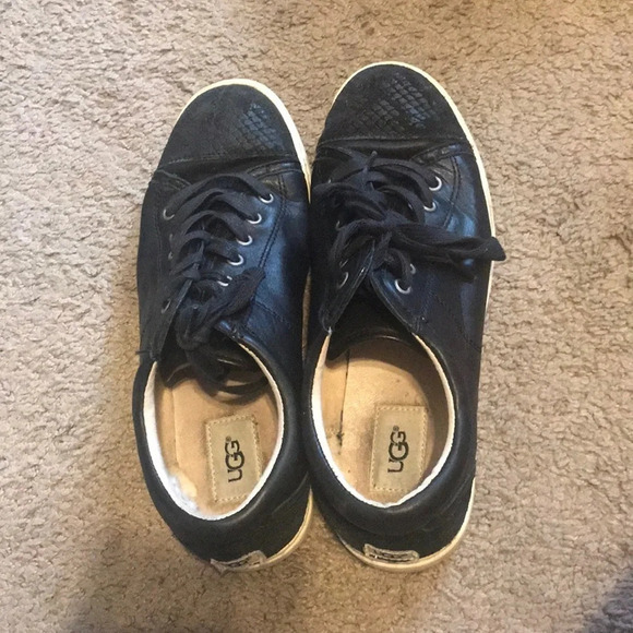 Ugg Sneakers - Picture 2 of 8